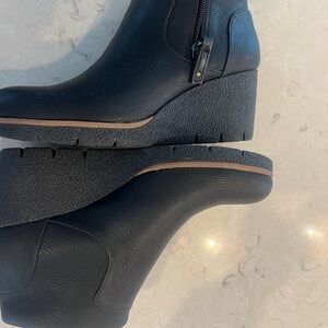 Dr. Scholl's Black Wedge Boots